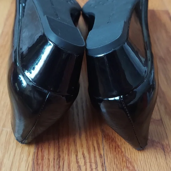 Adrienne Vittadini Palm Beach Black Patent Wedges w/ Rhinestone Details Size 6 - Picture 15 of 16